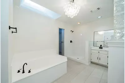 2811 Burlwood Drive, Dalworthington Gardens, TX 76016 - Photo 18