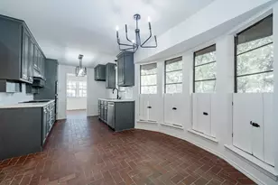 2811 Burlwood Dr, Dalworthington Gardens, TX 76016 - Photo 10