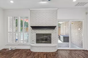 7011 Gunston Ln, Arlington, TX 76017 - Photo 10