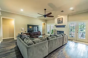 9413 Mesquite Bend Rd, Waco, TX 76708 - Photo 2