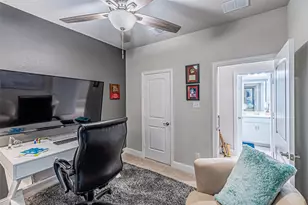 2841 Troutt Dr, Carrollton, TX 75010 - Photo 22