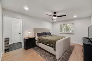 6725 Greenacres Dr, North Richland Hills, TX 76182 - Photo 18