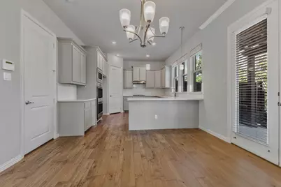 516 Renaissance Lane, Irving, TX 75060 - Photo 12