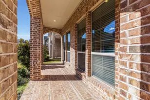 516 Renaissance Ln, Irving, TX 75060 - Photo 4