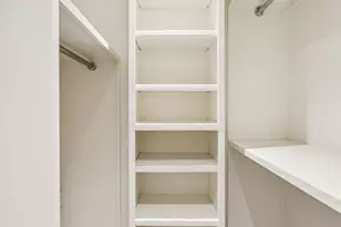 9406 Mill Hollow Dr, Dallas, TX 75243 - Photo 22