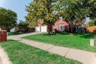 6704 Alderbrook Dr, Denton, TX 76210 - Photo 2