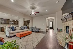 202 Debbie Way, Red Oak, TX 75154 - Photo 10