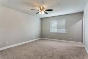 1333 Steinburg Ln, Fort Worth, TX 76134 - Photo 16