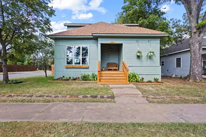 831 W Owing Street, Denison, TX 75020 - Photo 1