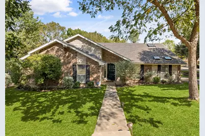 233 Willow Ridge Road, Fort Worth, TX 76103 - Photo 1