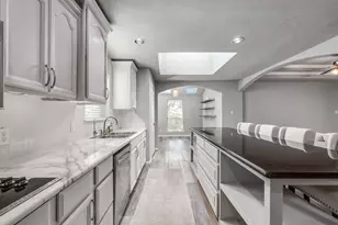 233 Willow Ridge Rd, Fort Worth, TX 76103 - Photo 12