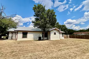 1018 S Seaman St, Eastland, TX 76448 - Photo 40