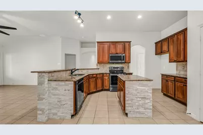 914 Randall Road, Weatherford, TX 76087 - Photo 14