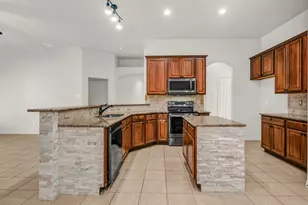 914 Randall Rd, Weatherford, TX 76087 - Photo 14