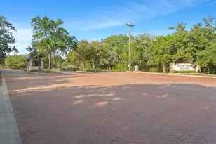 1092 Century Oaks Dr, China Spring, TX 76633 - Photo 6