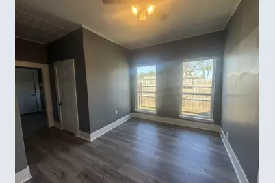 209 N Abbott Street #B, Hillsboro, TX 76645 - Photo 6