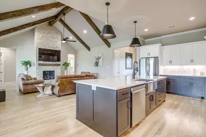 420 Cattlebaron Parc Drive, Fort Worth, TX 76108 - Photo 14