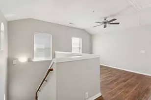 516 Legends Dr, Lewisville, TX 75057 - Photo 10