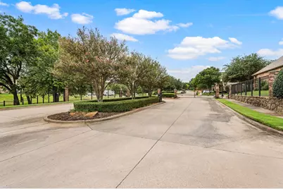 3917 Autumn Lane, Bedford, TX 76021 - Photo 6