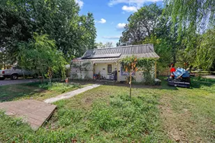800 Cutler St, Tioga, TX 76271 - Photo 2