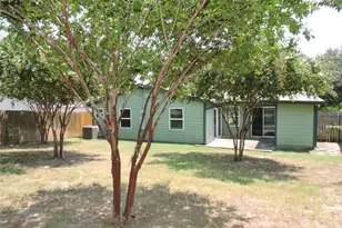 11927 Hoblitzelle Dr, Dallas, TX 75243 - Photo 28