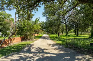 821 E Stegall Rd, Robinson, TX 76706 - Photo 28