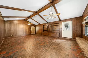821 E Stegall Rd, Robinson, TX 76706 - Photo 14