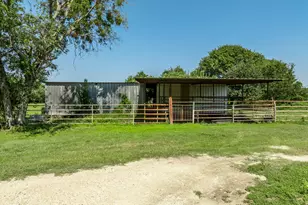 821 E Stegall Rd, Robinson, TX 76706 - Photo 8
