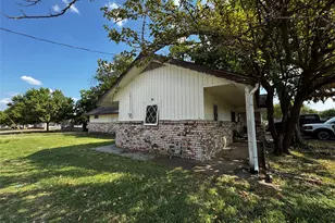 921 Web St, Arlington, TX 76011 - Photo 4