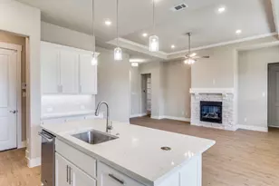 901 Capella Ln, Mansfield, TX 76063 - Photo 10