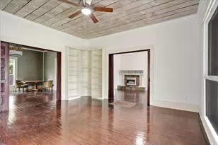 701 E Main St, Whitesboro, TX 76273 - Photo 8