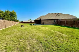 246 Ovaletta Dr, Justin, TX 76247 - Photo 18