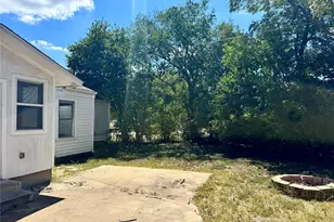 1201 W 11th St, McGregor, TX 76657 - Photo 18