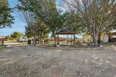 2750 Nolan Road, Ferris, TX 75125 - Photo 8
