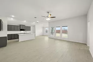 1184 Oak Spring Dr, Burleson, TX 76028 - Photo 10