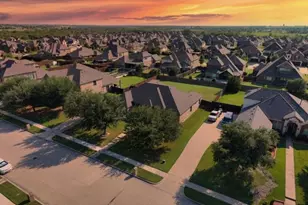 1325 Canary Ln, Forney, TX 75126 - Photo 4