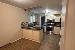 421 N 3rd St, Jacksboro, TX 76458 - Photo 26