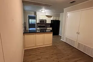 421 N 3rd St, Jacksboro, TX 76458 - Photo 30