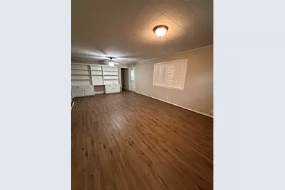 421 N 3rd Street, Jacksboro, TX 76458 - Photo 22