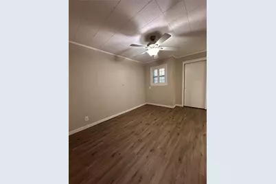 421 N 3rd Street, Jacksboro, TX 76458 - Photo 16