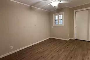 421 N 3rd St, Jacksboro, TX 76458 - Photo 16