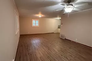 421 N 3rd St, Jacksboro, TX 76458 - Photo 20