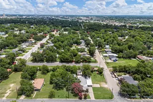 1320 S 26th St, Waco, TX 76706 - Photo 16
