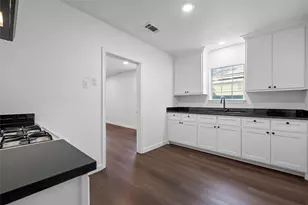 2220 Burnett Ave, Waco, TX 76706 - Photo 6