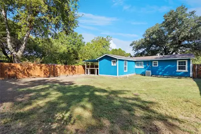 1304 E Lovers Lane, Arlington, TX 76010 - Photo 14