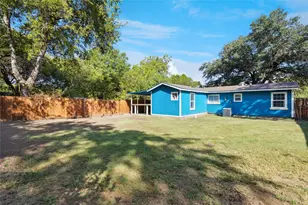 1304 E Lovers Ln, Arlington, TX 76010 - Photo 14