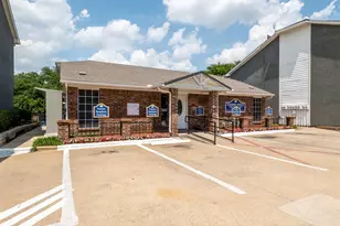 1900 Estrada Pkwy, Irving, TX 75061 - Photo 1