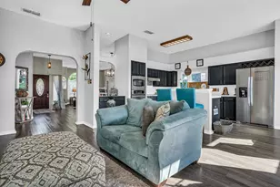 423 Clayton St, Grand Prairie, TX 75052 - Photo 10