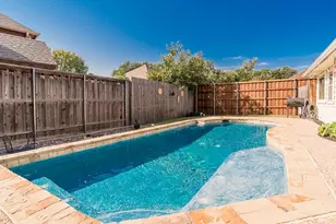 423 Clayton St, Grand Prairie, TX 75052 - Photo 28