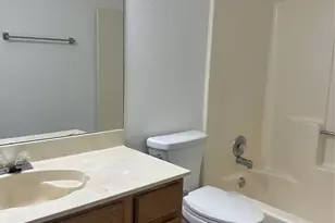 6737 Glenbrook Ln, Fort Worth, TX 76133 - Photo 4